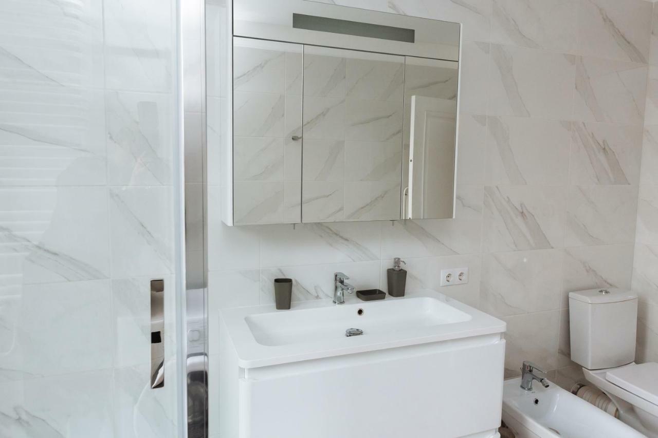 Luxury Terrace View Apartment! Λβιβ Εξωτερικό φωτογραφία