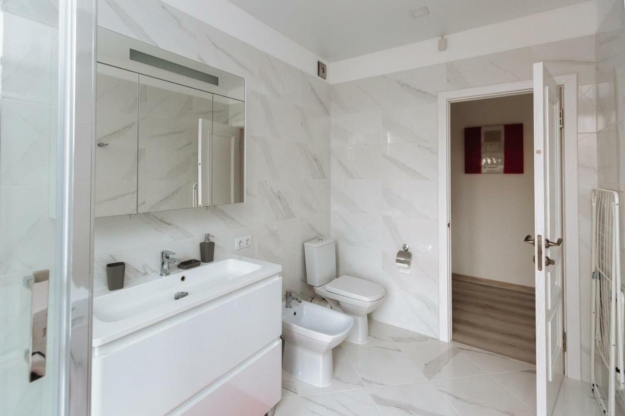 Luxury Terrace View Apartment! Λβιβ Εξωτερικό φωτογραφία