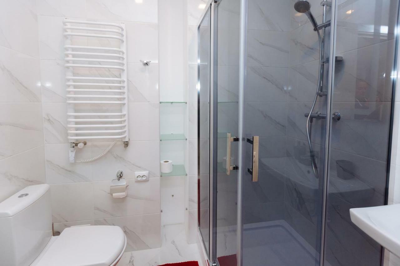 Luxury Terrace View Apartment! Λβιβ Εξωτερικό φωτογραφία